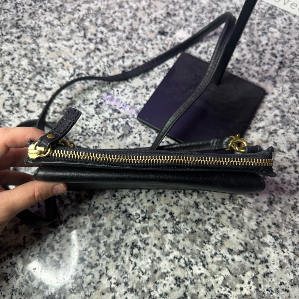 Fossil Black Cow Hide Leather Crossbody Bag with Gold Accents - Picture 7 of 13